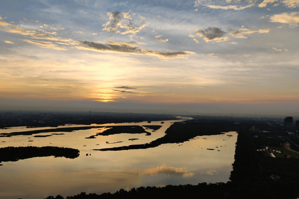 ZenithSuites Noida serviced suites overlooking the Yamuna river and city skyline, photo 9