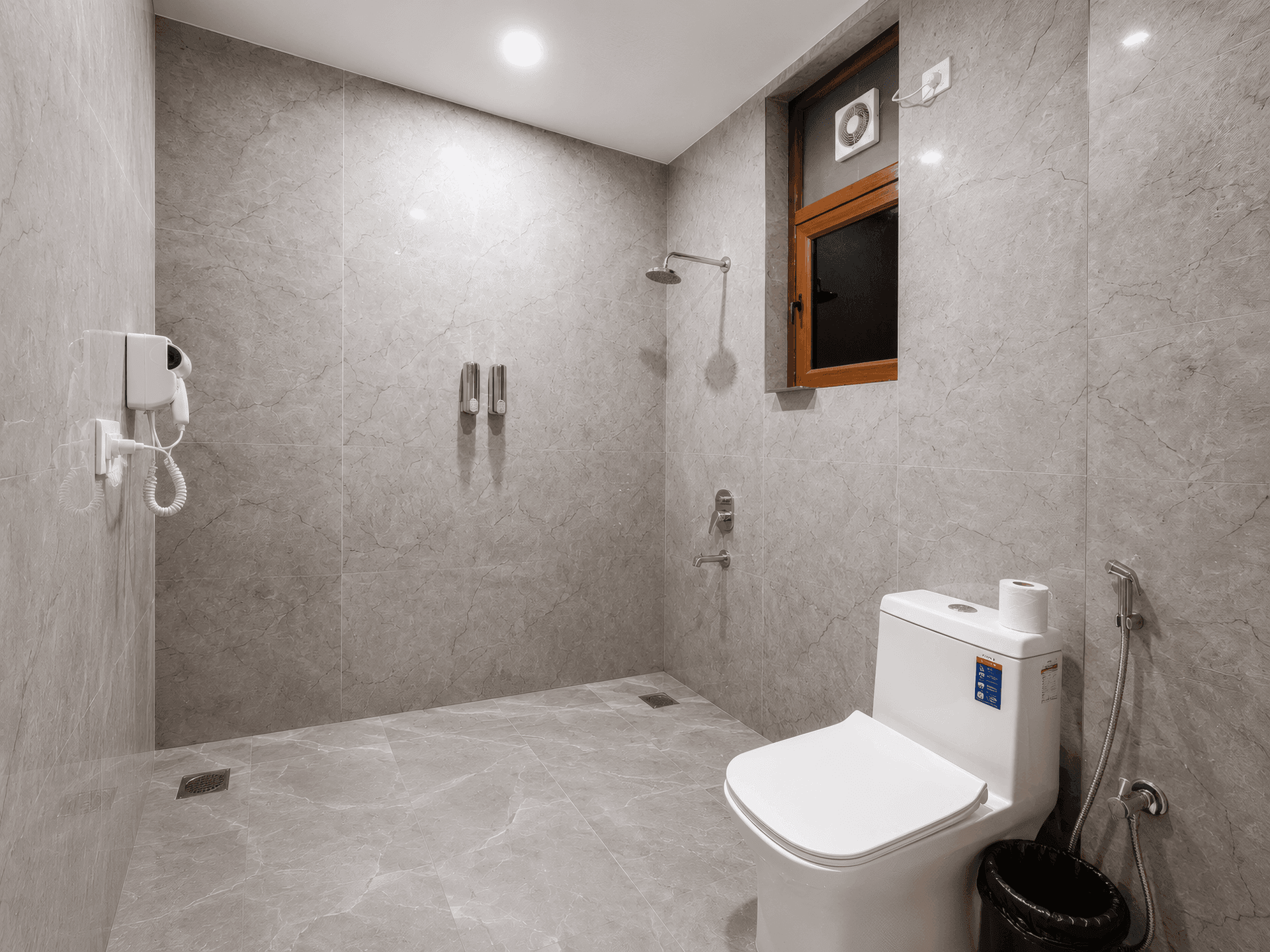 Suite at ZenithSuites Vrindavan in Old Vrindavan, photo 15