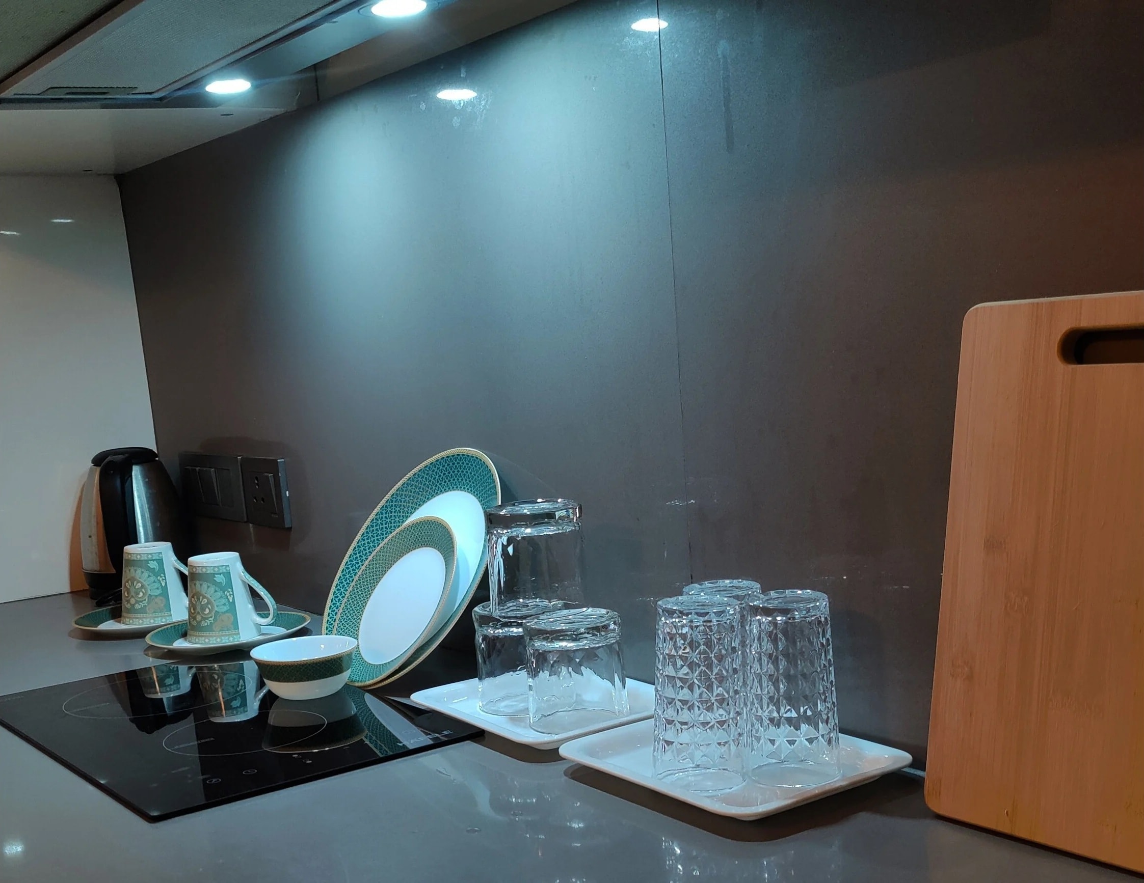 Fully equipped modern kitchen